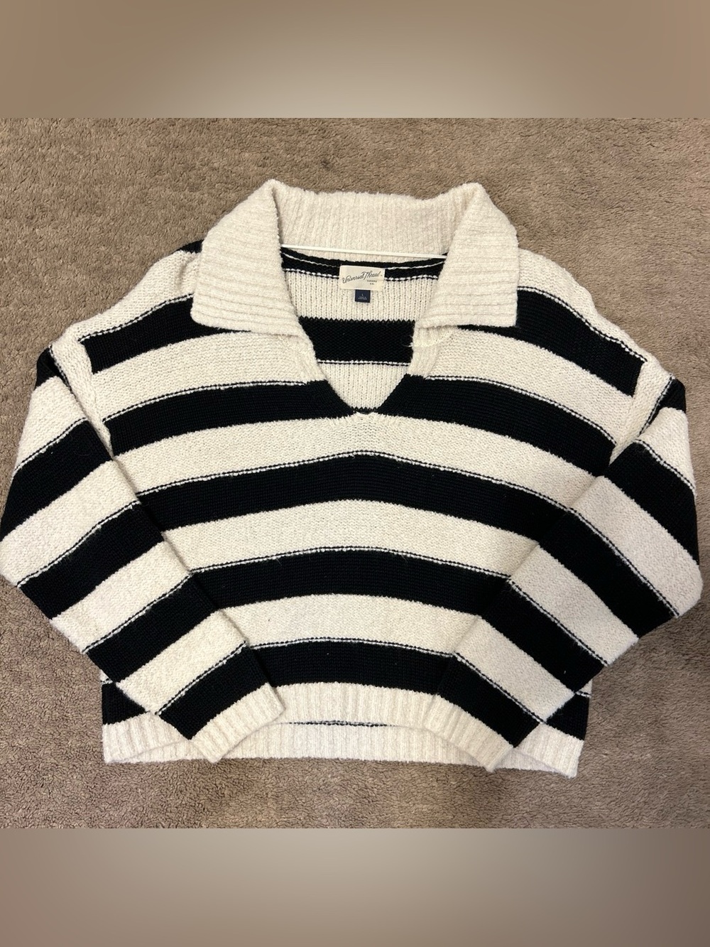 Universal Thread Black & Cream Striped V-Neck Collared Sweater